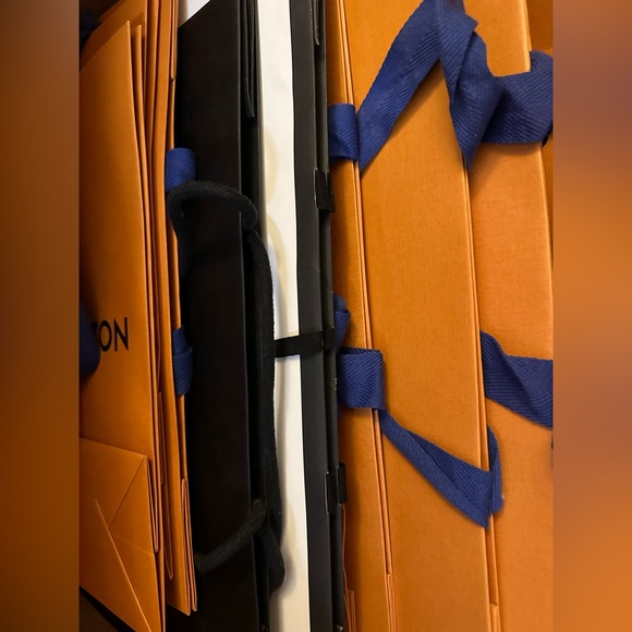 Various luxury gift bags - Picture 3 of 4